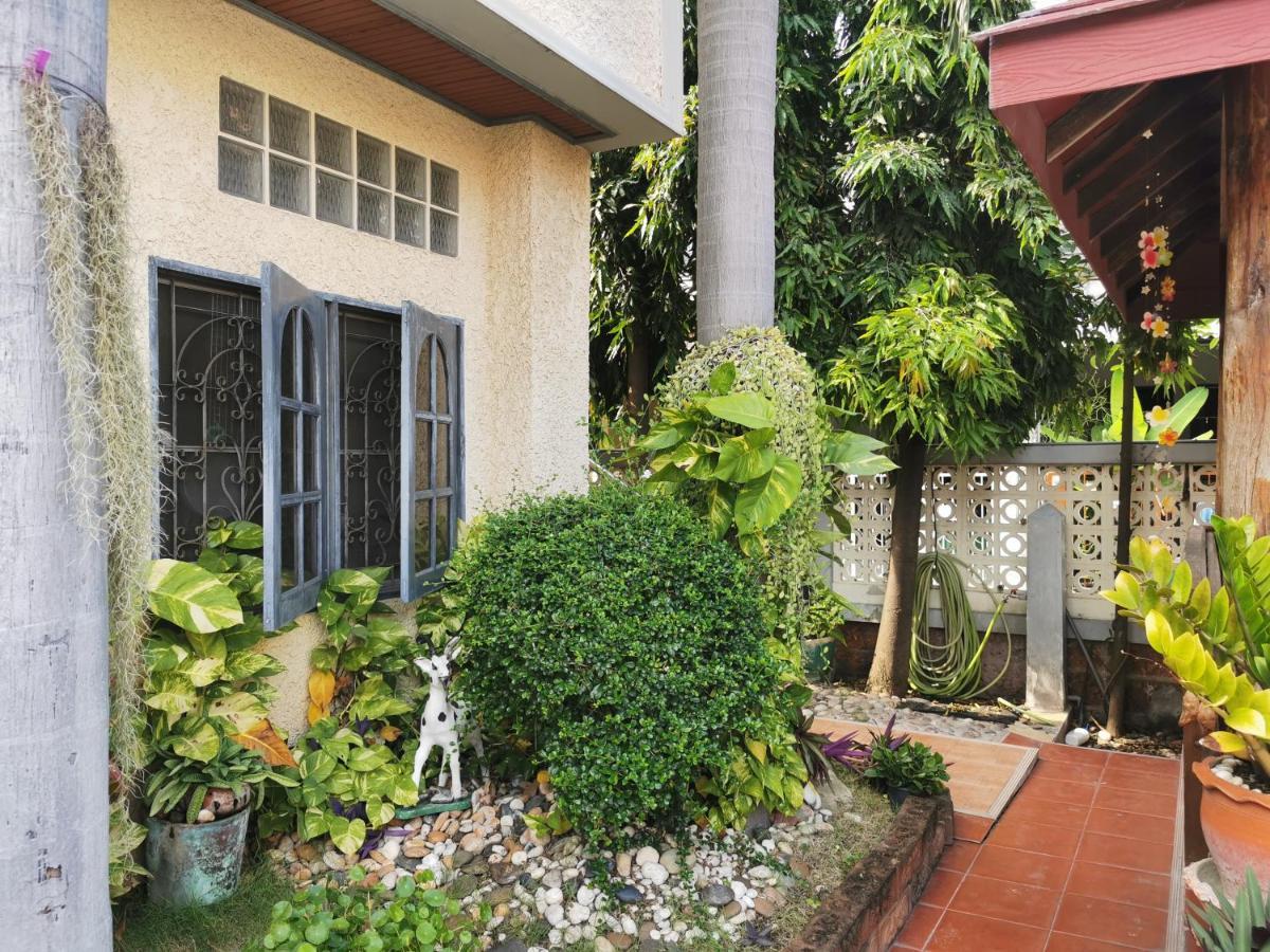 Samiya Guesthouse Bangsaen Exteriér fotografie