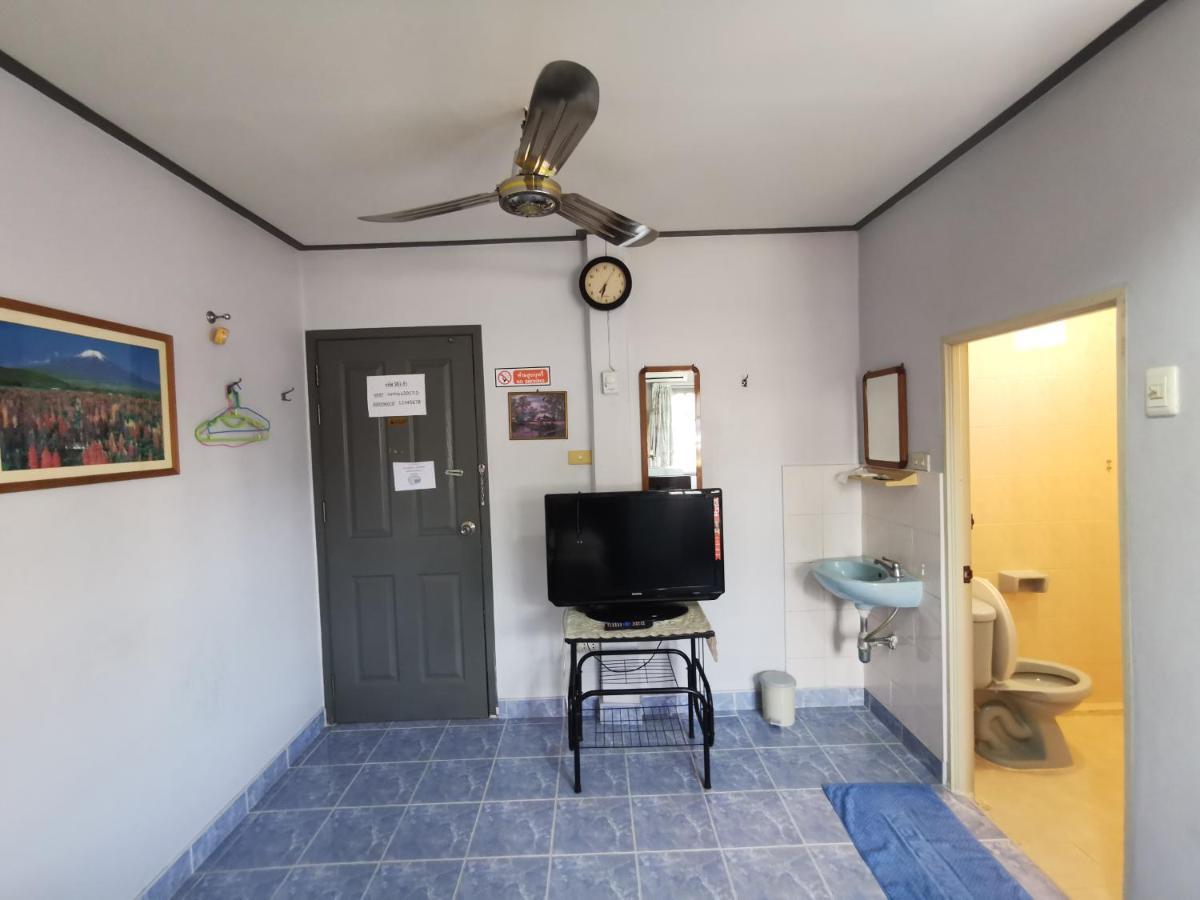 Samiya Guesthouse Bangsaen Exteriér fotografie