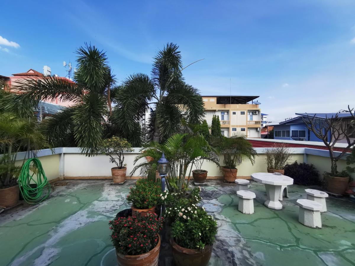 Samiya Guesthouse Bangsaen Exteriér fotografie